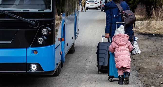 «Злізай, приїхали!» Бесплатный автобус в Германию отменили: как теперь уехать