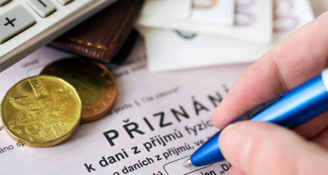 В бюджет Чехии от украинцев поступило $380 млн налогов за год.
