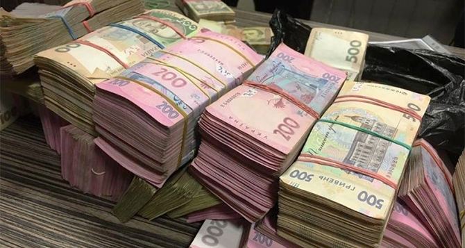 75 млрд гривен задолжали заемщики обанкротившимся банкам Украины