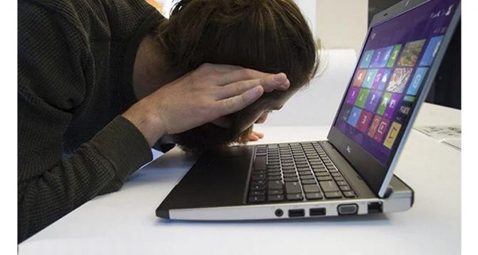 Ноутбук шумит при работе: нужно срочно принять меры