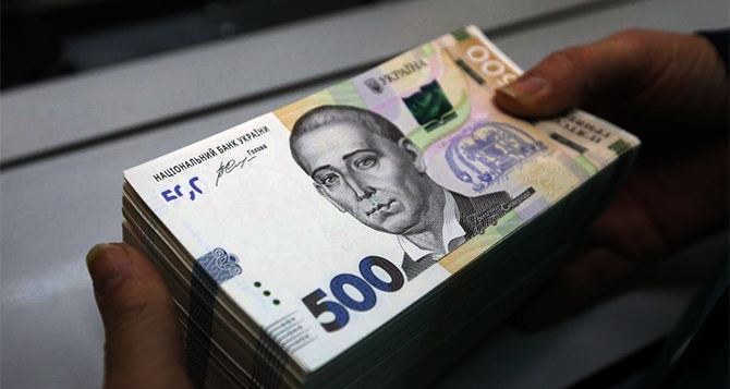 Более 100 тысяч грн в месяц: где и кому в Украине платят самые высокие зарплаты
