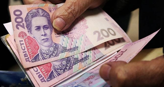 Пенсия в 7800 гривен: как оформить выплаты по потере кормильца