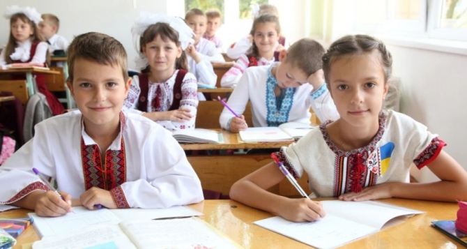 Для детей в Польше возобновлен набор на обучение в школе по украинской программе: где и кому доступно