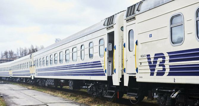 «Укрзалізниця» увеличит количество вагонов в поезде до Варшавы