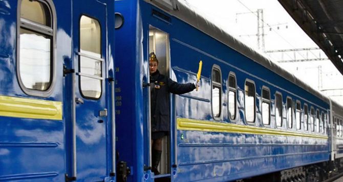 Украинцы возвращаются домой! В «Укрзализныце» рассказали, сколько перевезли пассажиров из Европы