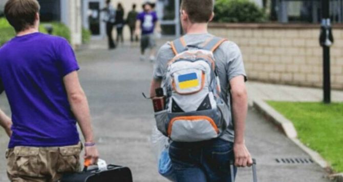 Что ждёт мужчин, которые выехали из Украины во время мобилизации и не вернулись: разъяснение
