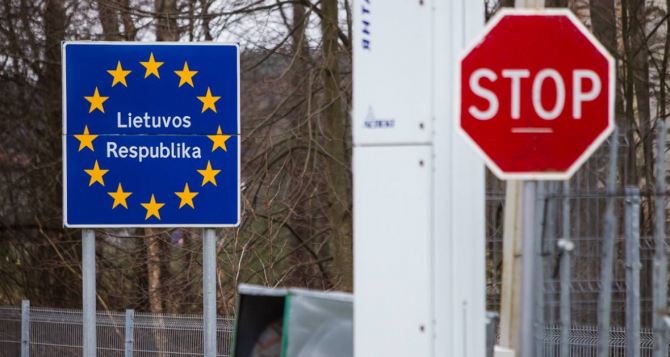Сегодня ужесточили внутренний пограничный контроль в Литве.