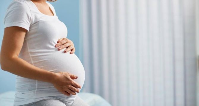 Беременные украинки теперь будут работать до самих родов