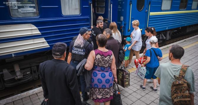 Некоторым переселенцам в Украине удвоят срок выплаты денежной помощи