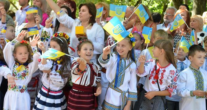 Касается всех школьников и их родителей: в украинских школах с 1 сентября будут действовать три формата обучения