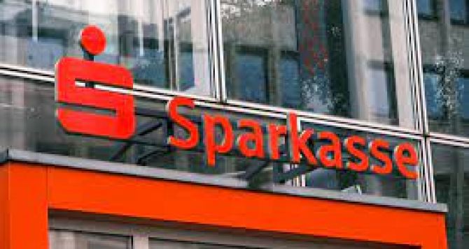 Sparkasse и другие немецкие банки угрожают закрытием счетов своим клиентам
