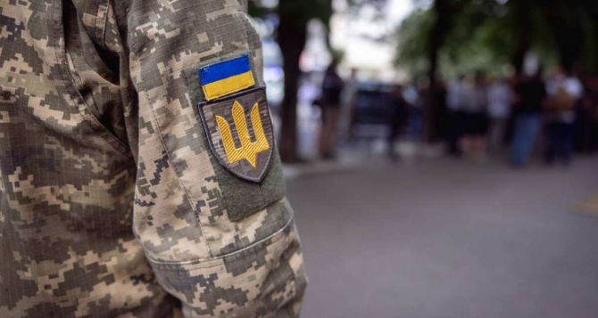 В Украине студентам, которые согласятся воевать, власть оплатит обучение