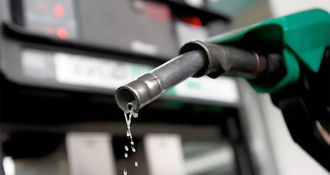 Больше 11 грн. на литре топлива: в Раде напугали водителей дикими ценами на бензин и дизель