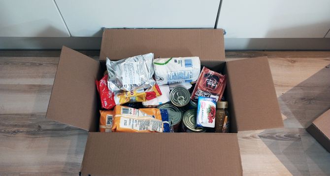 Продукты питания, медикаменты и многое другое: открыт прием заявок на гуманитарную помощь — как оформить
