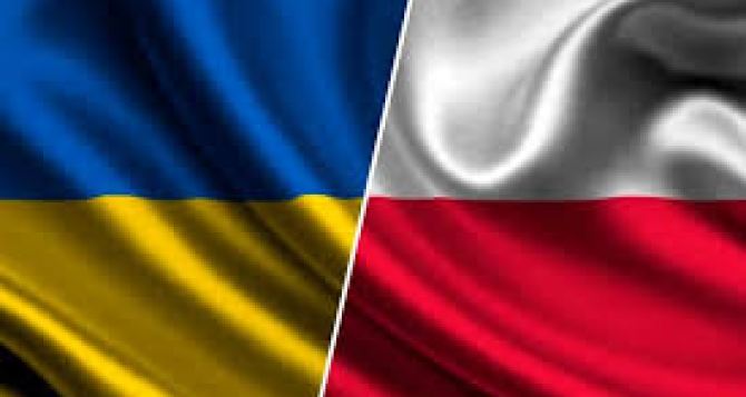 Будет ли Польша  в 2024 году продлевать помощь украинским беженцам?