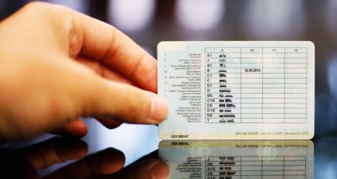 Европа разделит категорию B прав на две подкатегории: кому нужно снова сдавать на водительское удостоверение