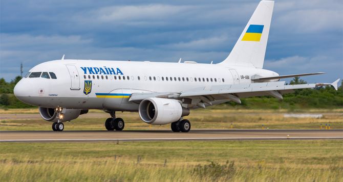 Самолет Зеленского существенно обновили — каким сделала президентский лайнер литовская компания