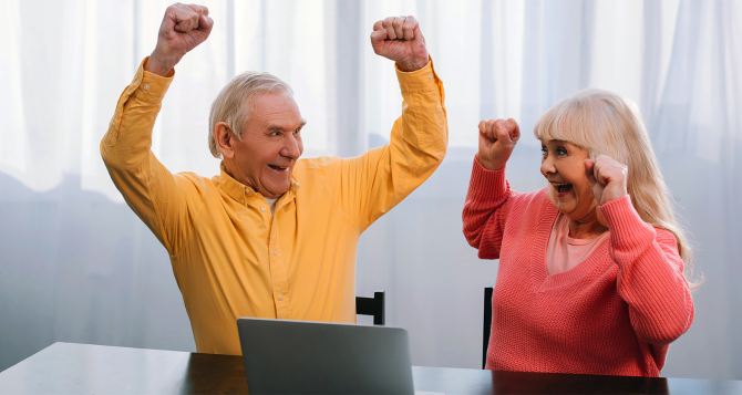 Старость в радость: какие пенсии будут получать украинцы в 2024 году
