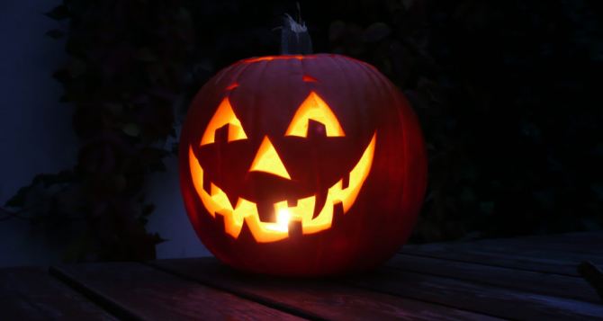 2 665 видео по запросу Страшные тыквы на хэллоуин доступны в рамках роялти-фри лицензии