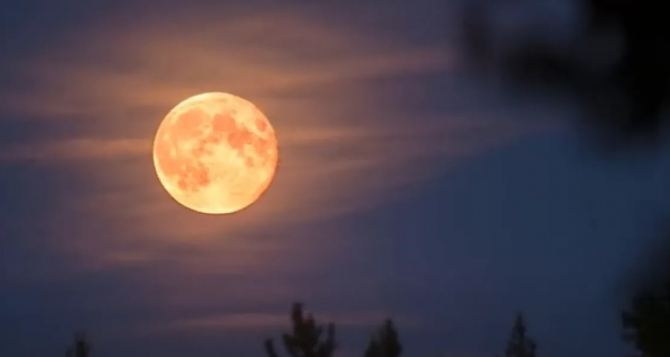 Что нельзя делать в полнолуние во время лунного затмения 28 октября: ритуалы и запреты