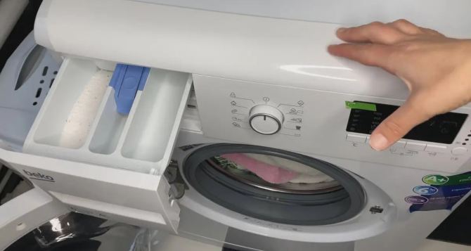 Зажмите две кнопки на стиральной машине: этот секрет должен знать каждый