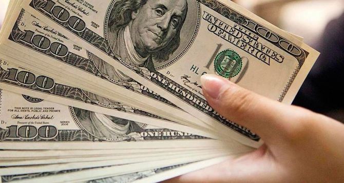 Доллар растет: Курс валют на 13 декабря 2023 года