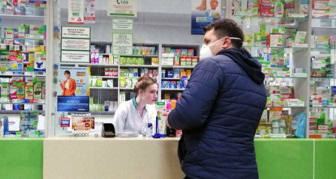 Получение лекарств по е-рецепту изменили: что нужно брать в аптеку с 15 декабря