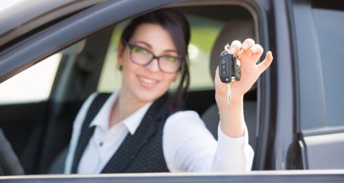Особенности годовой аренды авто