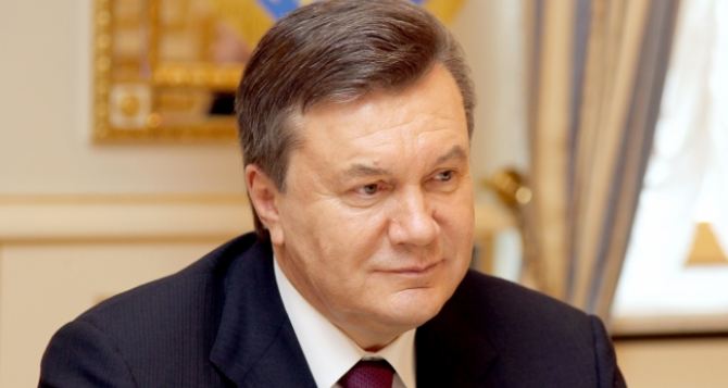 Суд упразднил некоторые санкции против Януковича и его сына: в чем причина