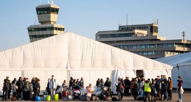 В Берлине зафиксировано более трех тысяч беспризорников: несовершеннолетние беженцы без сопровождения взрослых