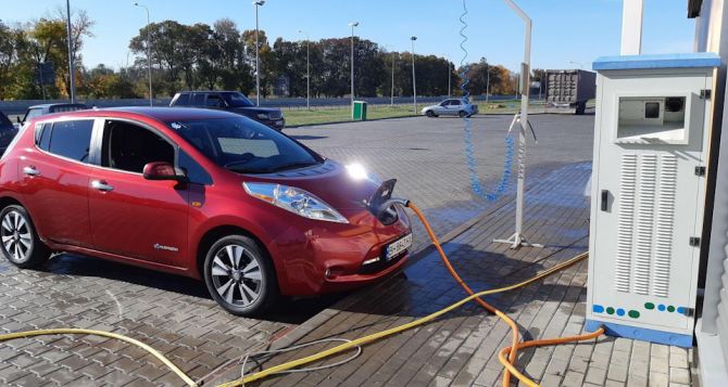 Оренда авто Nissan Leaf в місті Одеса