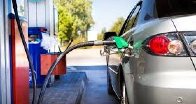 Цены на бензин и дизтопливо начали повышаться