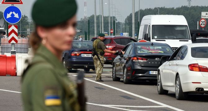 Очереди на границе Украины 22 января 2024 года — на каком КПП большое скопление авто