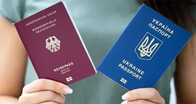Кулеба объяснил, смогут ли украинцы с множественным гражданством избежать мобилизации
