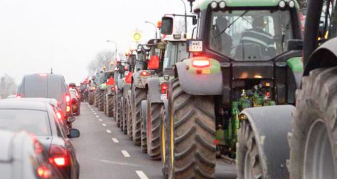 Завтра фермеры выйдут на дороги по всей стране, выступая против положений Зеленого курса ЕС