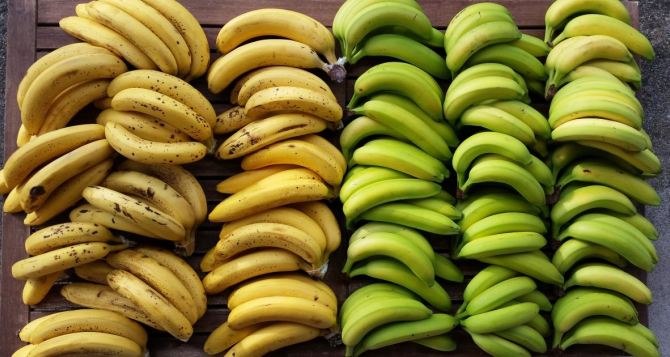Вы всю жизнь чистили банан начиная не с той стороны — узнайте, как правильно