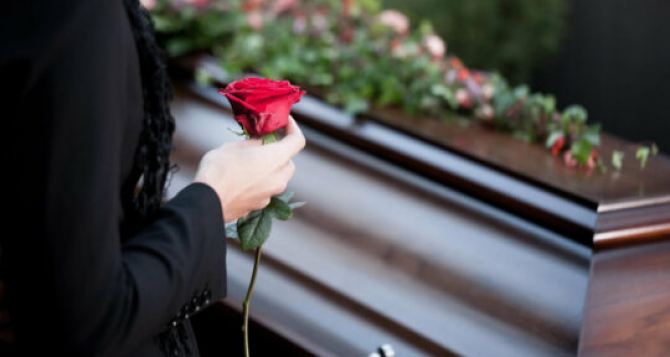 Единоразовое пособие от государства на похороны увеличатся почти в два раза