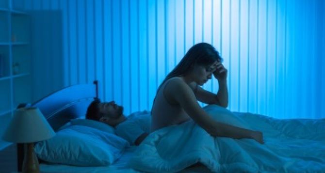 Выяснилось, почему женщинам нужно спать больше, чем мужчинам