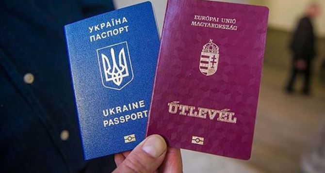 В Верховной Раде обсуждают принуждение выехавших за границу мужчин вернуться в Украину