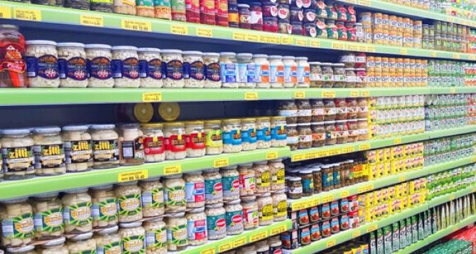 В Украинских супермаркетах подорожали консервированные продукты
