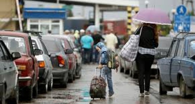 Почти половина украинских беженок хотят остаться в Польше. Показали последние исследования