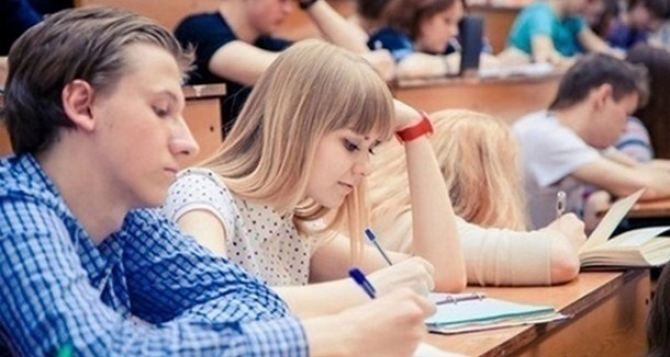 Утвержден  календарь тестов в рамках кампании «Поступление 2024 в Украине», сдавать которые смогут выпускники за рубежом