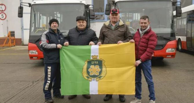 В Николаев и Бучу пригнали своим ходом городские автобусы из Чехии