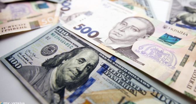 Касается всех украинцев которые пользуются долларами: курс валют на 15 марта 2024 года