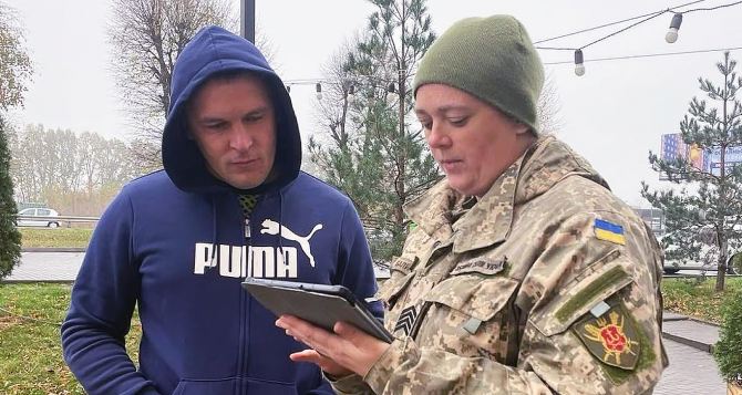 Мобилизация в Украине продолжается: кто может не идти в ТЦК и СП после вручения повестки