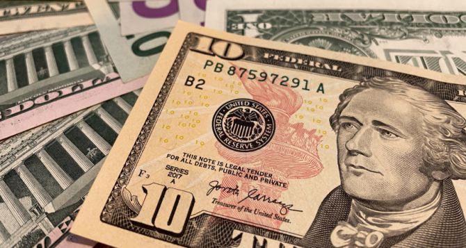 Доллар держит позицию: курс валют на 21 марта 2024 года