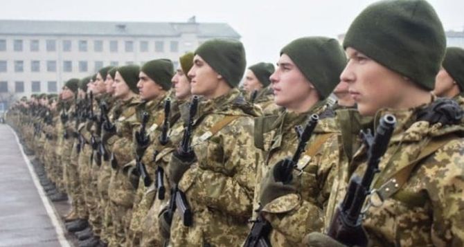 Мобилизация в Украине с 18 лет: кого заберут первым, что известно