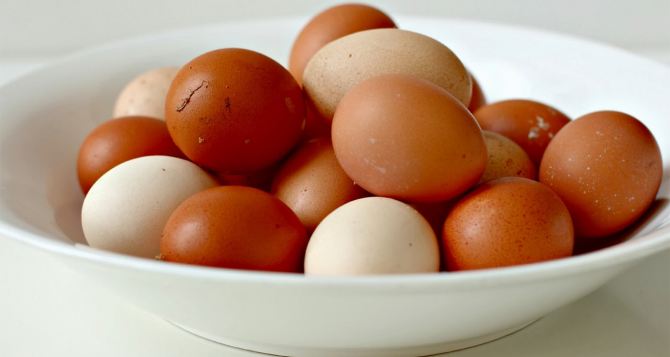 Неожиданно подешевели яйца и некоторые овощи: стоит поторопиться, скоро Пасха, успейте закупиться