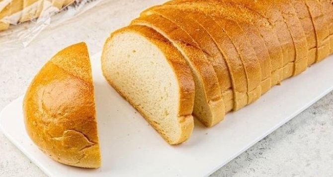Названы пять причин по которым стоит отказаться от нарезанного хлеба! Почему его нельзя есть?