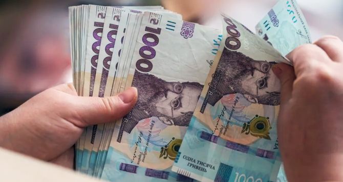 По 3600 гривен для украинцев в статусе ВПЛ, в течение 3 месяцев: открыта регистрация на новую денежную помощь